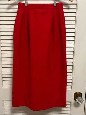 Classic VINTAGE Red Midi lined Pencil Skirt MADE IN USA